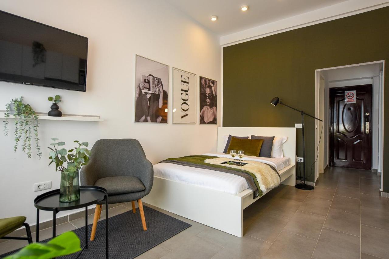 Classy Comfort - Chic Studio On Regina Elisabeta Bukarest Eksteriør billede